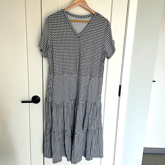 Lands’ End Tiered Houndstooth Midi - Picture 3 of 6